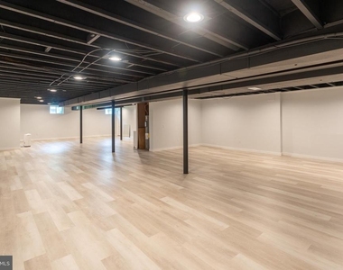 56 W Windrose Drive - Photo Thumbnail 40