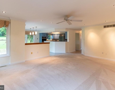 56 W Windrose Drive - Photo Thumbnail 32