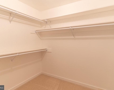 56 W Windrose Drive - Photo Thumbnail 60