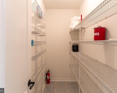 56 W Windrose Drive - Photo Thumbnail 15