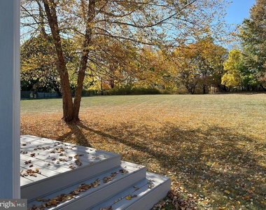 56 W Windrose Drive - Photo Thumbnail 4