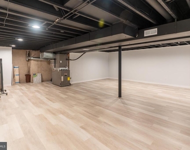 56 W Windrose Drive - Photo Thumbnail 38