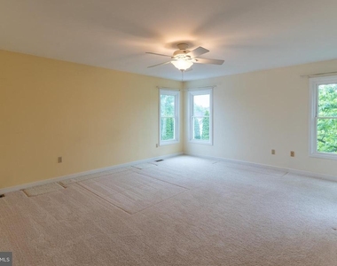 56 W Windrose Drive - Photo Thumbnail 55