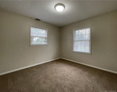 4912 Rosehill Road - Photo Thumbnail 9