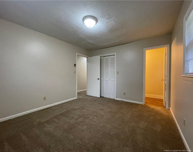 4912 Rosehill Road - Photo Thumbnail 12
