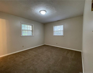 4912 Rosehill Road - Photo Thumbnail 11