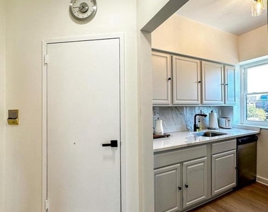 80 New York Avenue Nw - Photo Thumbnail 11