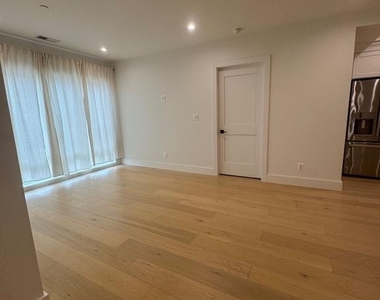 1658 K Street Ne - Photo Thumbnail 27