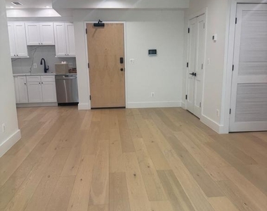 1658 K Street Ne - Photo Thumbnail 29