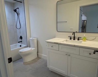 1658 K Street Ne - Photo Thumbnail 18