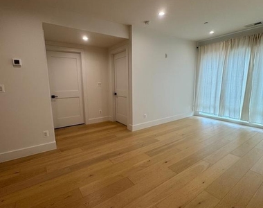 1658 K Street Ne - Photo Thumbnail 28