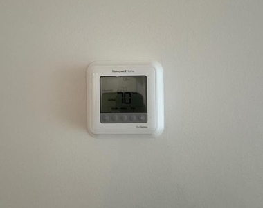 1658 K Street Ne - Photo Thumbnail 15