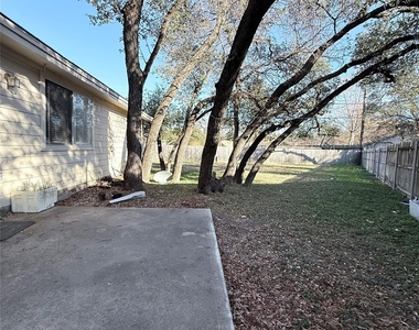 8621 Talyne Chaise Cir - Photo Thumbnail 18