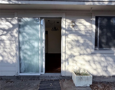 8621 Talyne Chaise Cir - Photo Thumbnail 19