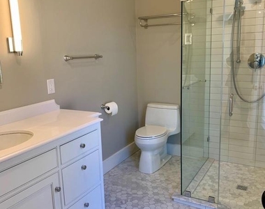 652 Ivy Hl - Photo Thumbnail 16