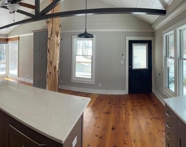 652 Ivy Hl - Photo Thumbnail 9
