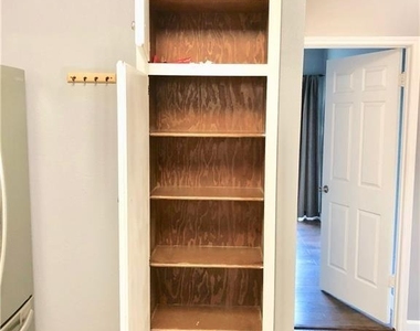 2414 Longview St - Photo Thumbnail 13