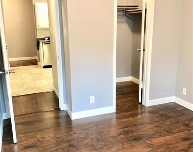 2414 Longview St - Photo Thumbnail 17