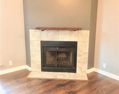 2414 Longview St - Photo Thumbnail 9