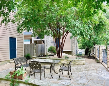 2414 Longview St - Photo Thumbnail 3