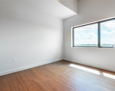 3515 Webberville Rd - Photo Thumbnail 5