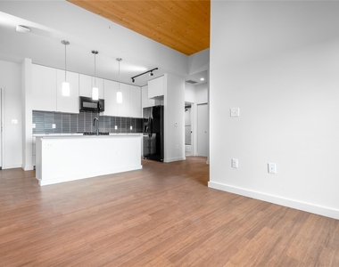 3515 Webberville Rd - Photo Thumbnail 3