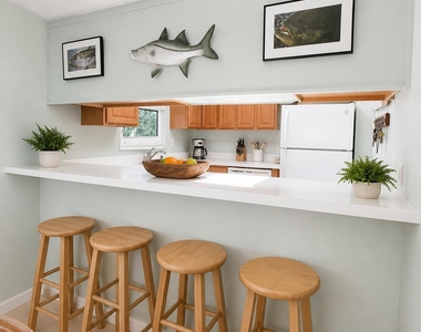 131 Rio Del Mar Street - Photo Thumbnail 3