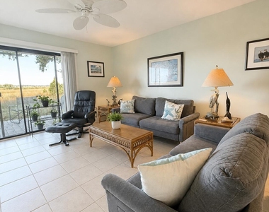 131 Rio Del Mar Street - Photo Thumbnail 5