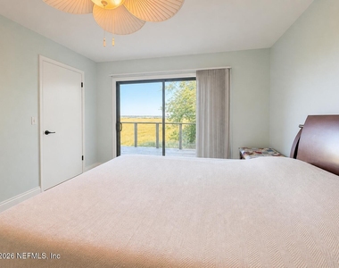 131 Rio Del Mar Street - Photo Thumbnail 10