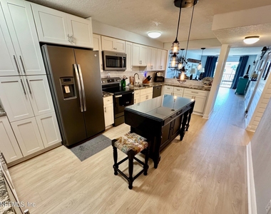 8711 Blind Pass Road - Photo Thumbnail 4
