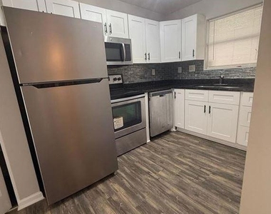 6222 Overlook Road - Photo Thumbnail 2