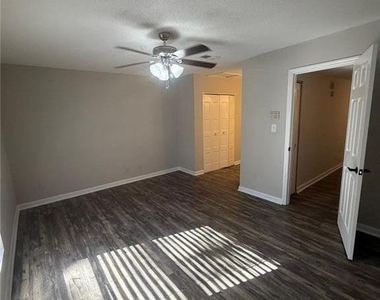 6222 Overlook Road - Photo Thumbnail 10