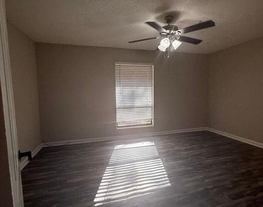 6222 Overlook Road - Photo Thumbnail 11