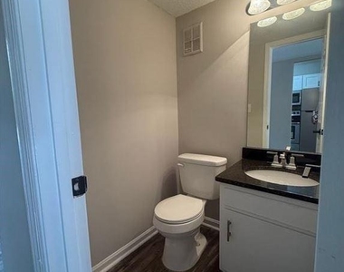 6222 Overlook Road - Photo Thumbnail 6