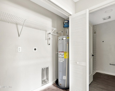 10109 Old St Augustine Road - Photo Thumbnail 5