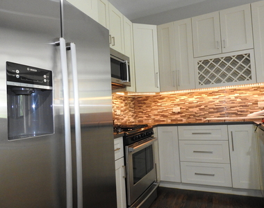 6456 S Woodlawn Avenue - Photo Thumbnail 1