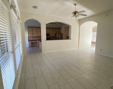 17702 Forest Haven Trail - Photo Thumbnail 4