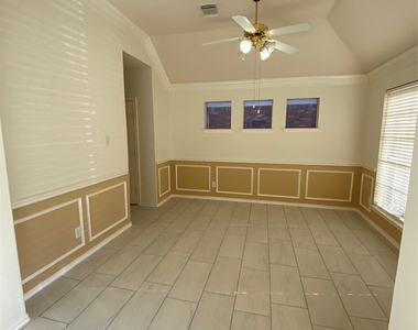 17702 Forest Haven Trail - Photo Thumbnail 3