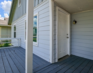 4714 Nichols Street - Photo Thumbnail 3