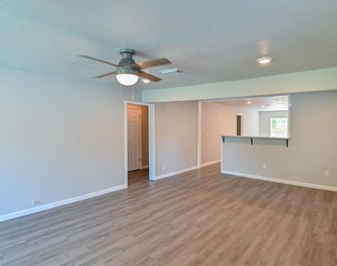 4714 Nichols Street - Photo Thumbnail 6