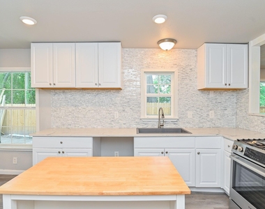 4714 Nichols Street - Photo Thumbnail 9