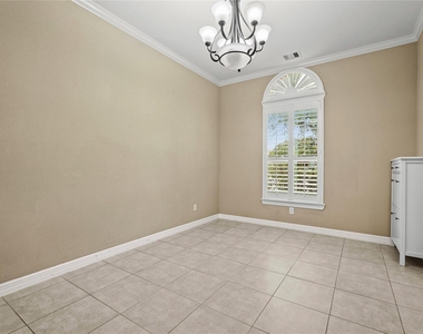 2515 Sentry Oak Way - Photo Thumbnail 3