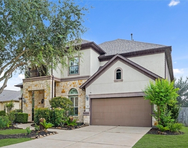 2515 Sentry Oak Way - Photo Thumbnail 1