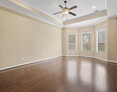 2515 Sentry Oak Way - Photo Thumbnail 13