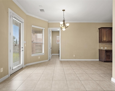 2515 Sentry Oak Way - Photo Thumbnail 9