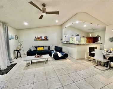 13212 Tall Pine Circle - Photo Thumbnail 6