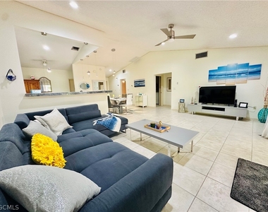 13212 Tall Pine Circle - Photo Thumbnail 19