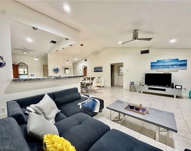 13212 Tall Pine Circle - Photo Thumbnail 5