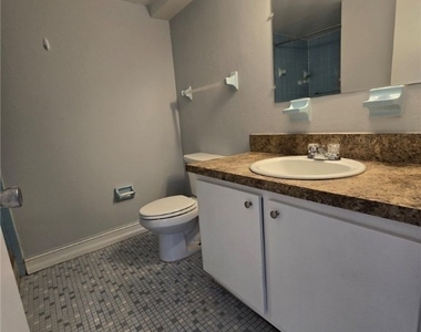 1830 Maravilla Avenue - Photo Thumbnail 19