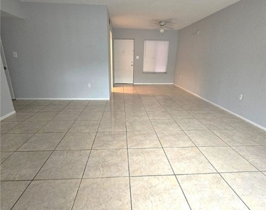 1830 Maravilla Avenue - Photo Thumbnail 6